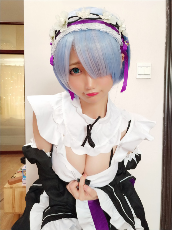 娃娃脸cos博主魔物喵nagisa个人资料和写真集(173套) 娃娃脸cos博主魔物喵nagisa个人资料和写真集(173套)