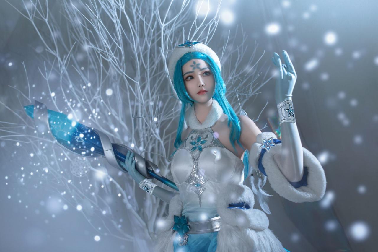 戚顾儿MIKI-14套图包[写真合集][持续更新]