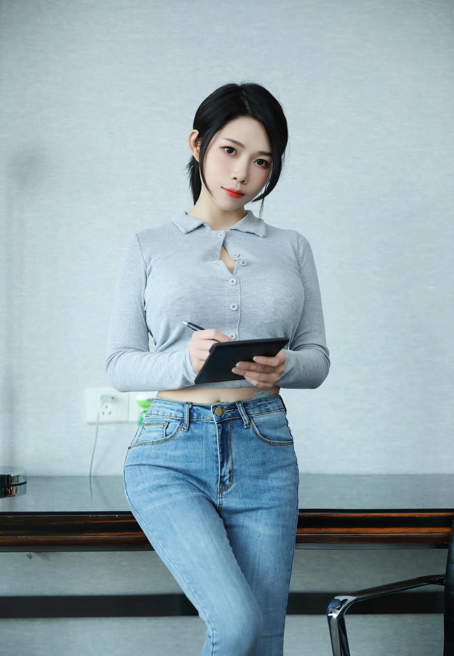 娜娜子呀艺术写真图集合集打包下载2.11GB 4套228P 娜娜子呀艺术写真图集合集打包下载2.11GB 4套228P