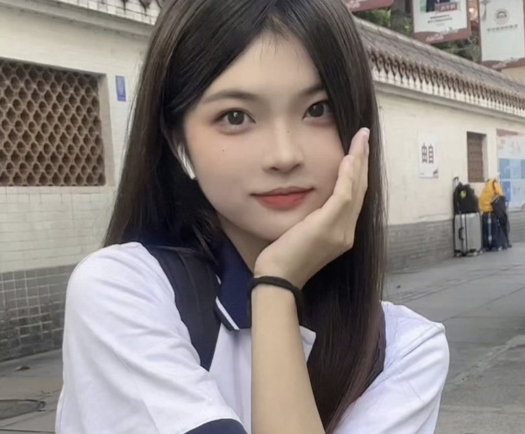 纯欲伊微密图片资源鉴赏，weme圈的反差直呼刺激