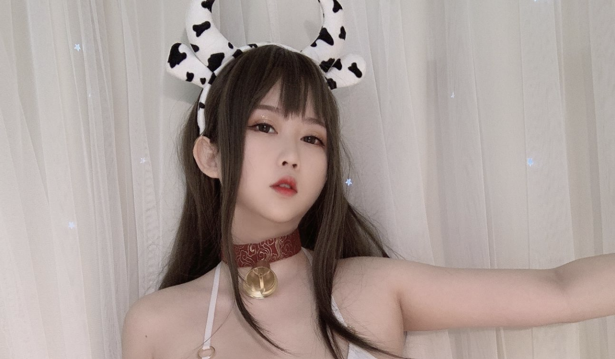 萌萌肉包_是依酱吖 写真合集[81套][持续更新]