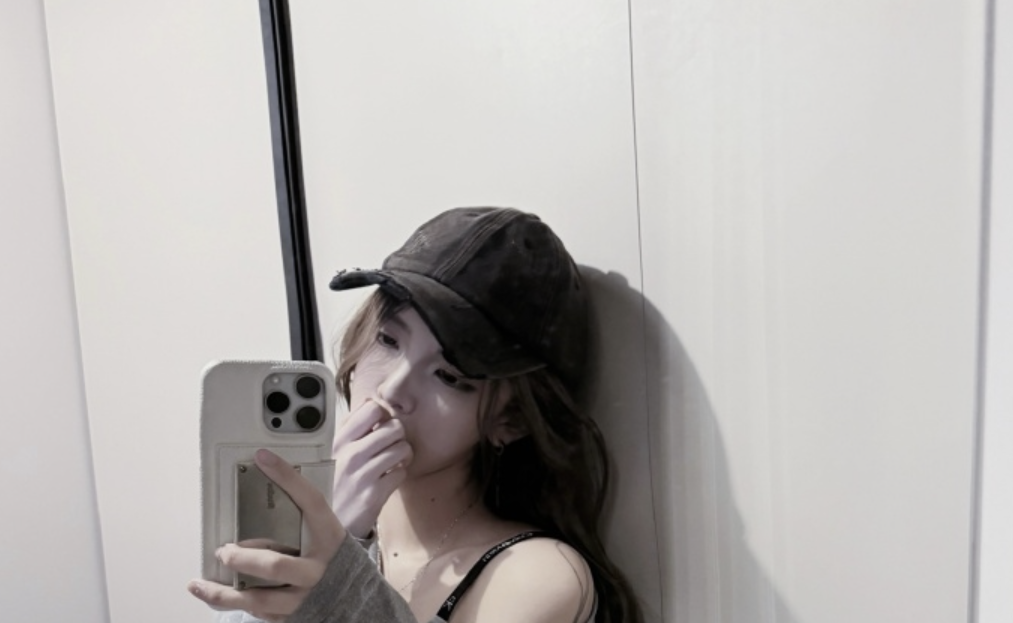 银蛇大人微密图片免费鉴赏，weme中的豪爽达人
