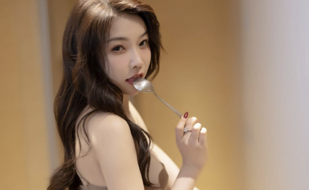 徐莉芝最新作品鉴赏，窈窕淑女的魅力展示