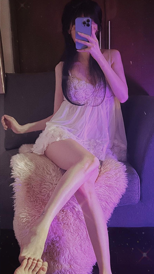 六月羊ouo微密写真图片以及视频合集