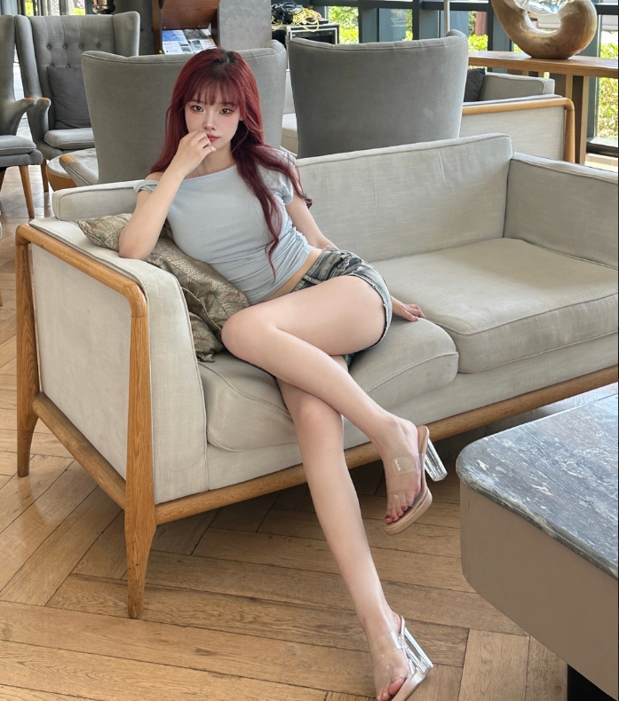 水野小亚美微密圈付费写真合集