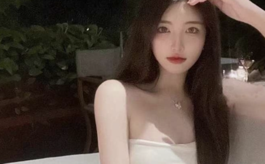 小娴没烦恼微密圈付费写真图片合集